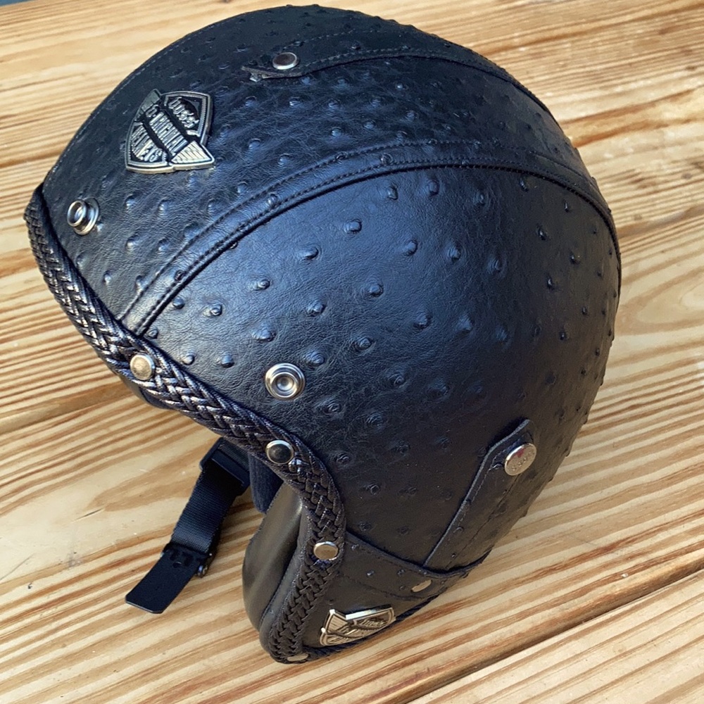 Voss helmet from Gear Rider.com small black ribbed leather good scooter helmet